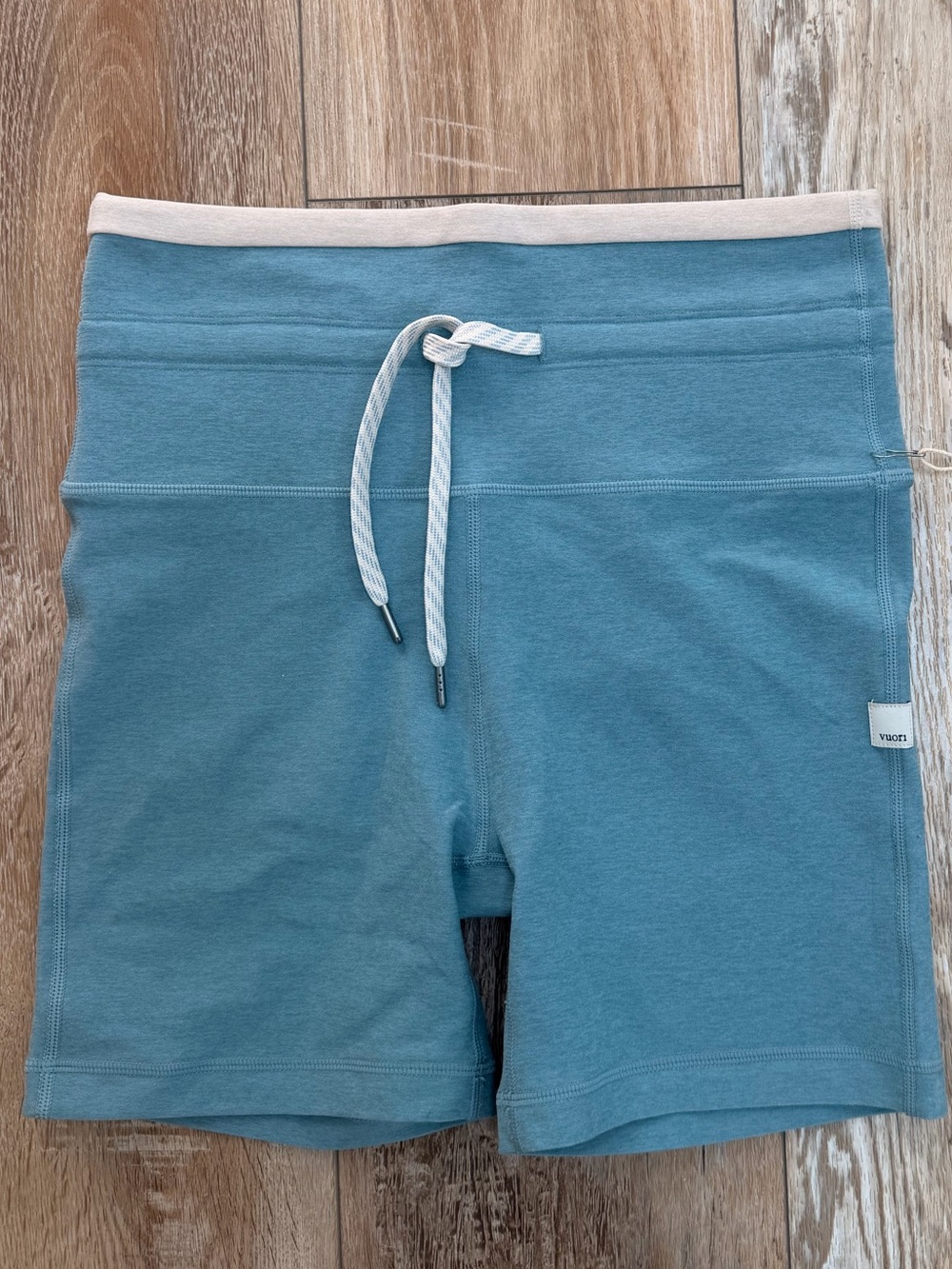Vuori Vibe Elevation Bike Shorts in Shade Heather